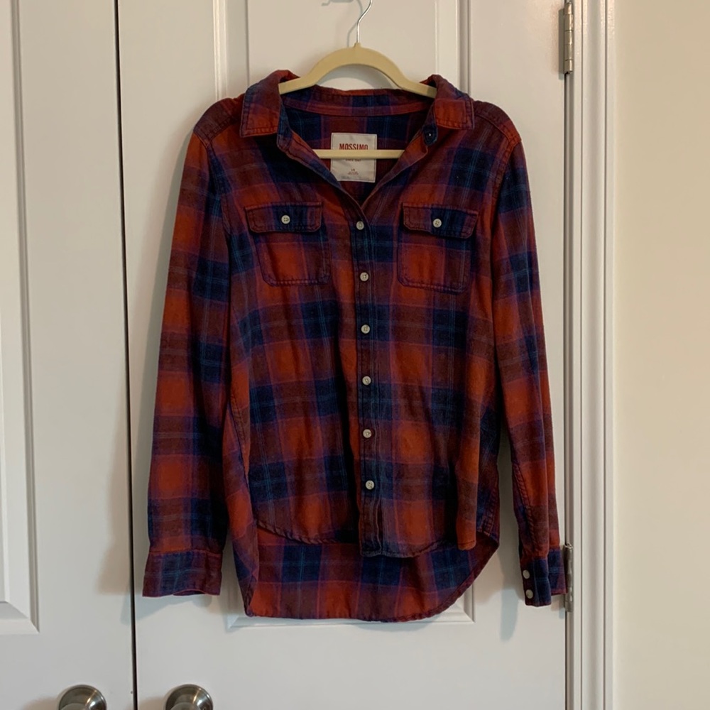 Mossimo Supply Co flannel top, size Large.